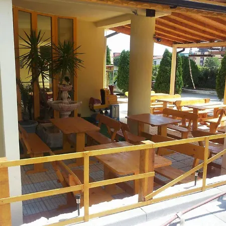 Хотел семеен метеора